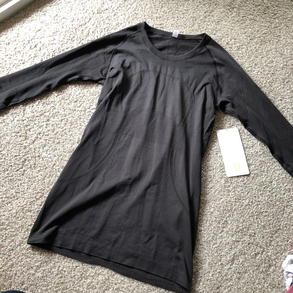 Lululemon Black Swiftly Long Sleeve
